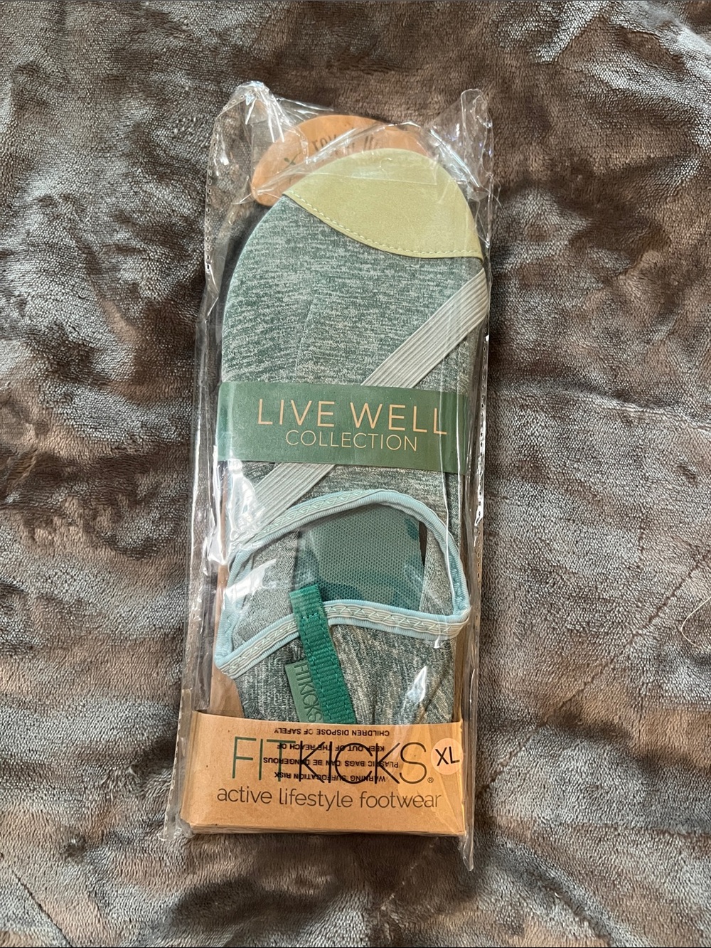 Live Well Collection Women's Green No-Show Active Socks